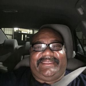 Meet your Posher, Emanuel